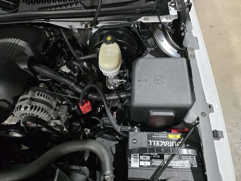 Used 2005 Chevrolet Silverado 1500 4x4 Crew Cab w/ Safe And Sound Package image 49