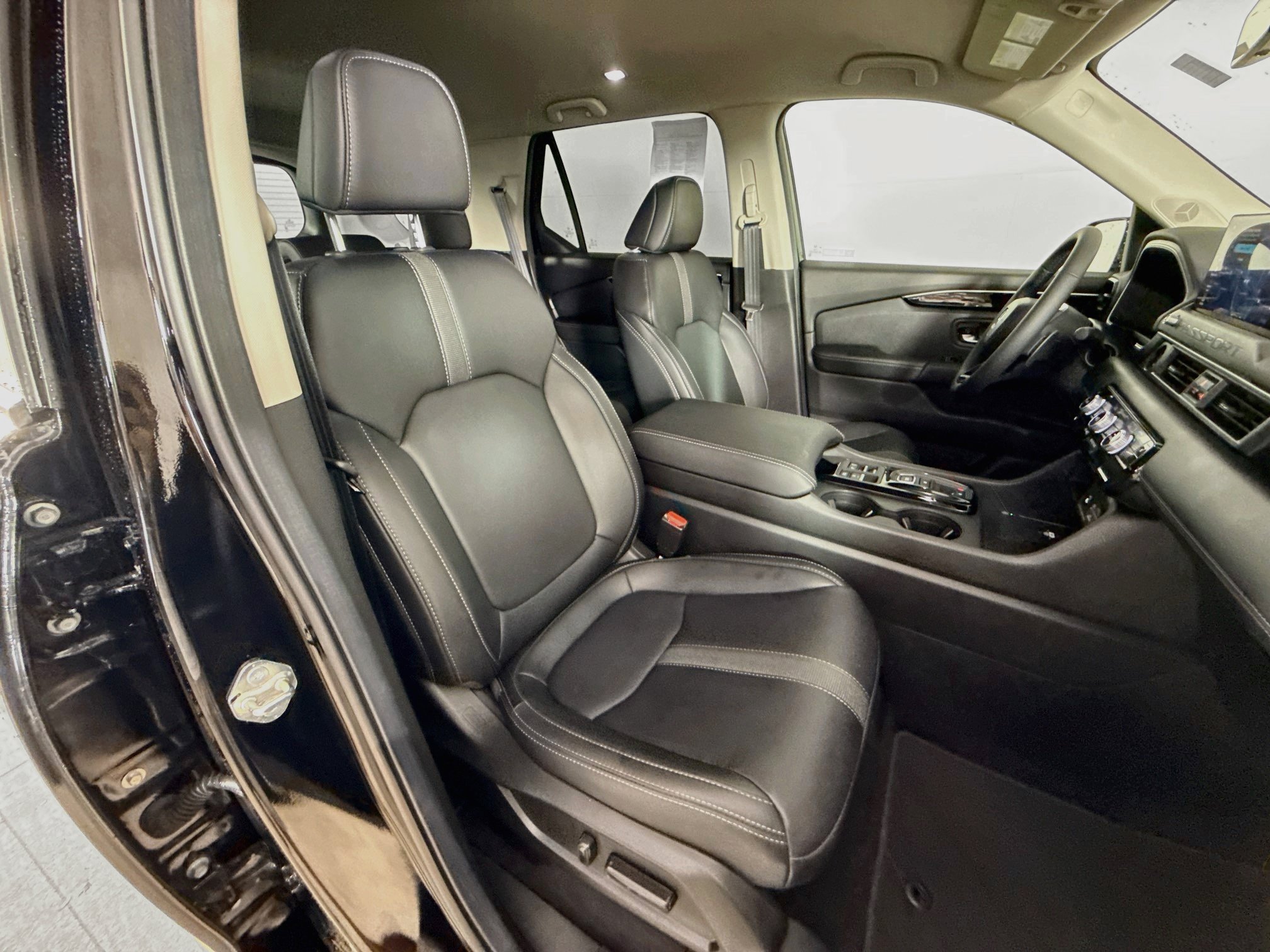 Certified 2026 Honda Passport RTL image 35