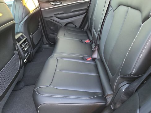 New 2025 Jeep Grand Cherokee Limited w/ Trailer Tow Package image 6