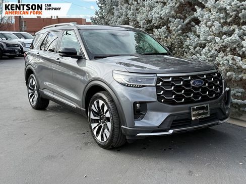 Used 2025 Ford Explorer Platinum w/ LUX Leather Package image 11