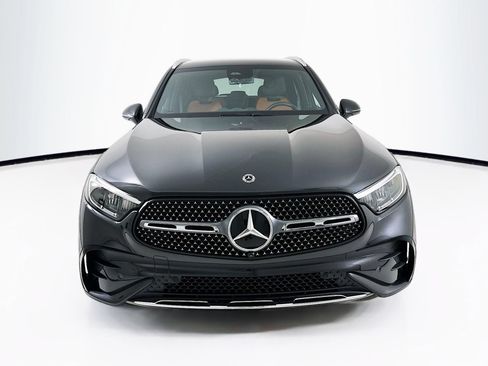 Certified 2026 Mercedes-Benz GLC 300 image 2