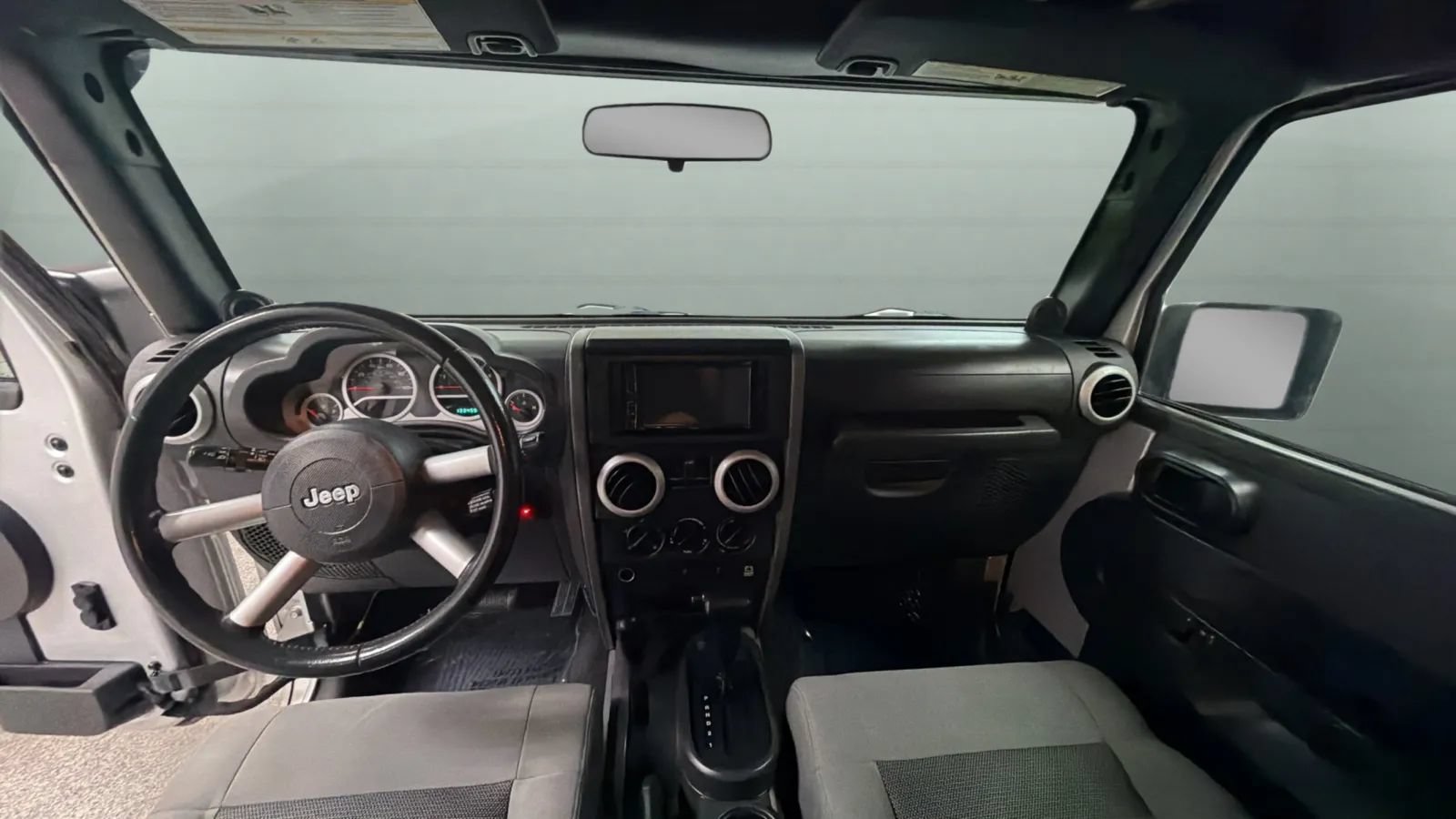 Used 2010 Jeep Wrangler Sahara w/ Dual Top Group AWD/4WD image 10