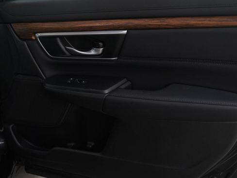 Used 2020 Honda CR-V Touring image 9