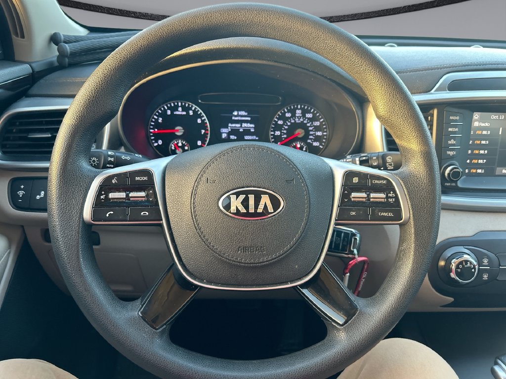 Used 2020 Kia Sorento LX AWD/4WD image 14