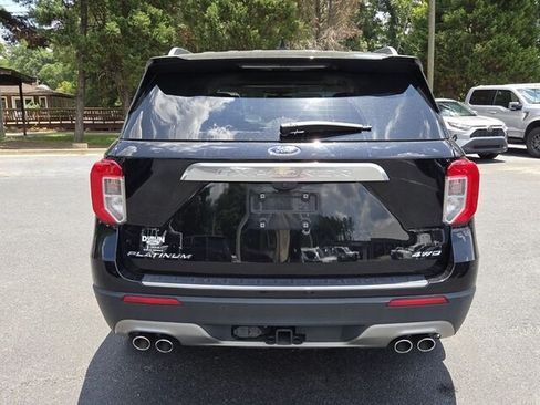 Used 2021 Ford Explorer Platinum w/ Equipment Group 601A AWD/4WD image 14