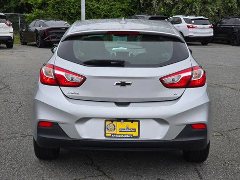 Used 2019 Chevrolet Cruze LT FWD image 25