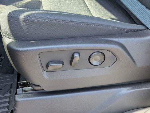 New 2026 Chevrolet Silverado 1500 LT Trail Boss w/ Convenience Package II image 16