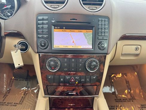 Used 2012 Mercedes-Benz GL 450 4MATIC image 10