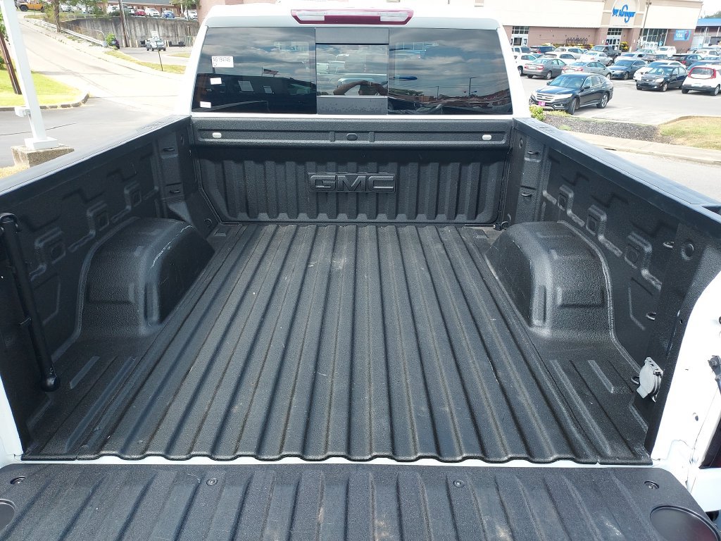 Used 2022 GMC Sierra 1500 SLT AWD/4WD image 9