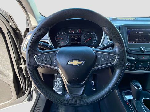 Used 2020 Chevrolet Equinox LS w/ LS Convenience Package image 36