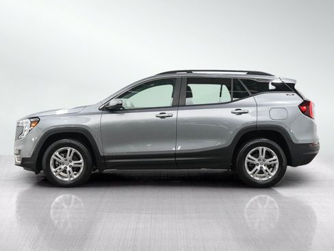 Used 2023 GMC Terrain SLE w/ Driver Convenience Package AWD/4WD image 2