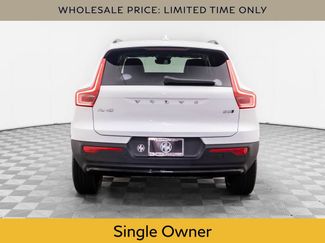 Used 2025 Volvo XC40 B5 Plus video 4