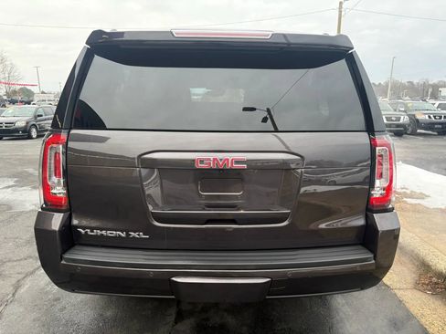Used 2016 GMC Yukon XL SLE w/ HD Trailering Package image 6