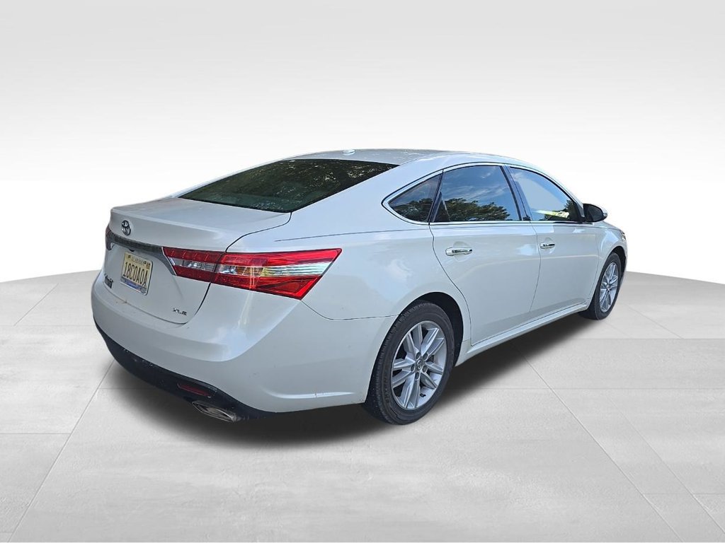 Used 2015 Toyota Avalon XLE Premium FWD image 11