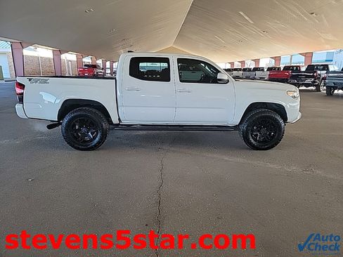 Used 2021 Toyota Tacoma SR5 image 6