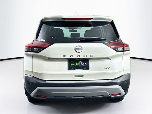 Used 2023 Nissan Rogue SV FWD image 7