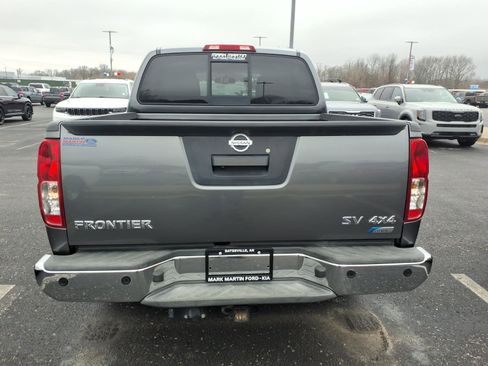 Used 2017 Nissan Frontier SV w/ SV Value Truck Package image 4