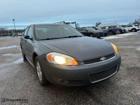Used 2011 Chevrolet Impala LT image 1