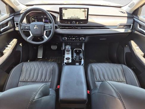 Used 2025 Mitsubishi Outlander SEL FWD image 18