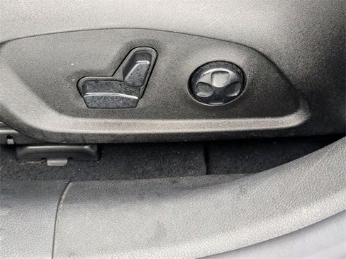 Used 2021 Jeep Renegade Latitude w/ Convenience Group image 13