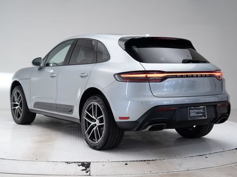 Certified 2026 Porsche Macan AWD/4WD image 3