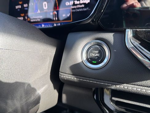 Used 2024 Chevrolet Colorado LT w/ LT Convenience Package III image 37