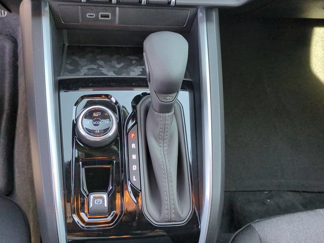 New 2026 Chevrolet Colorado Trail Boss w/ Midnight Edition AWD/4WD image 17