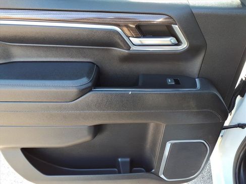 Used 2023 Chevrolet Silverado 1500 LT Trail Boss w/ Protection Package image 32