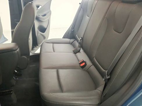 Used 2024 Buick Encore GX Sport Touring image 32