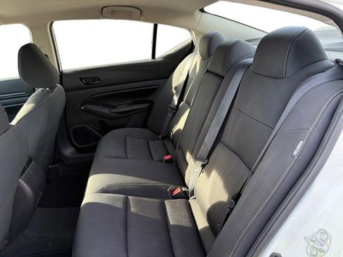 Used 2023 Nissan Altima 2.5 S image 11