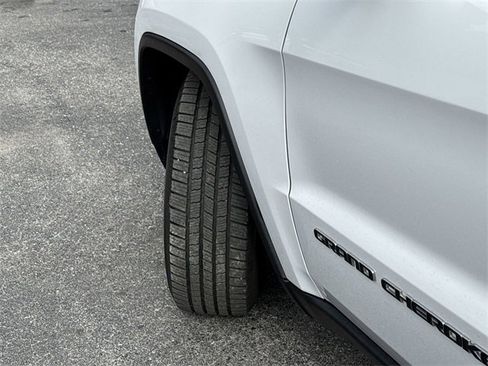 Used 2019 Jeep Grand Cherokee Limited w/ Luxury Group II image 41