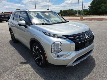 Used 2024 Mitsubishi Outlander SE