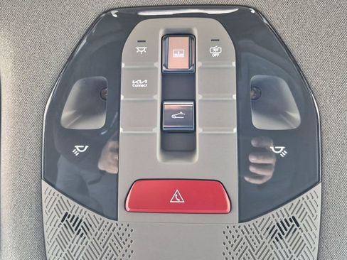 New 2026 Kia EV9 Wind image 24