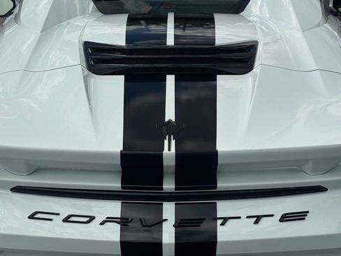 Used 2023 Chevrolet Corvette Stingray Premium Conv w/ Z51 Performance Package image 21