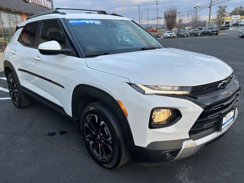 Used 2021 Chevrolet TrailBlazer LT w/ Convenience Package image 9