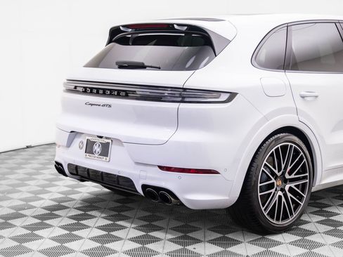 New 2026 Porsche Cayenne GTS image 35