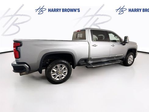 Used 2025 Chevrolet Silverado 3500 High Country AWD/4WD image 33