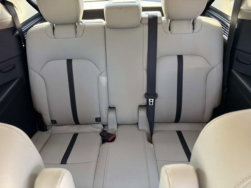 Certified 2025 MAZDA CX-90 3.3 Turbo w/ Preferred Package image 23