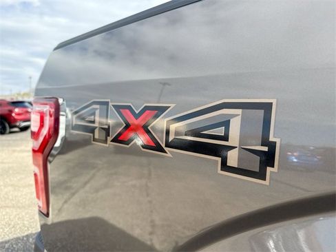 Used 2019 Ford F150 XLT image 6