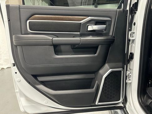 Used 2024 RAM 2500 Laramie image 41