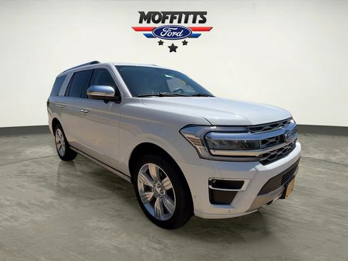 Used 2024 Ford Expedition Platinum AWD/4WD image 7