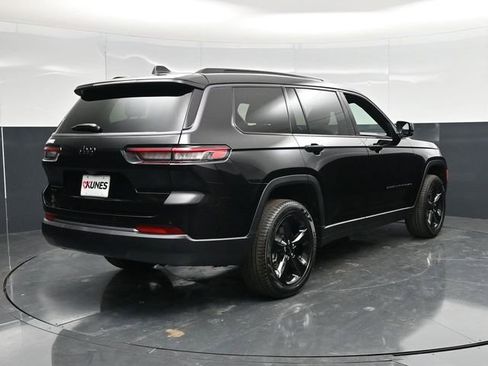 New 2026 Jeep Grand Cherokee L Limited AWD/4WD image 11