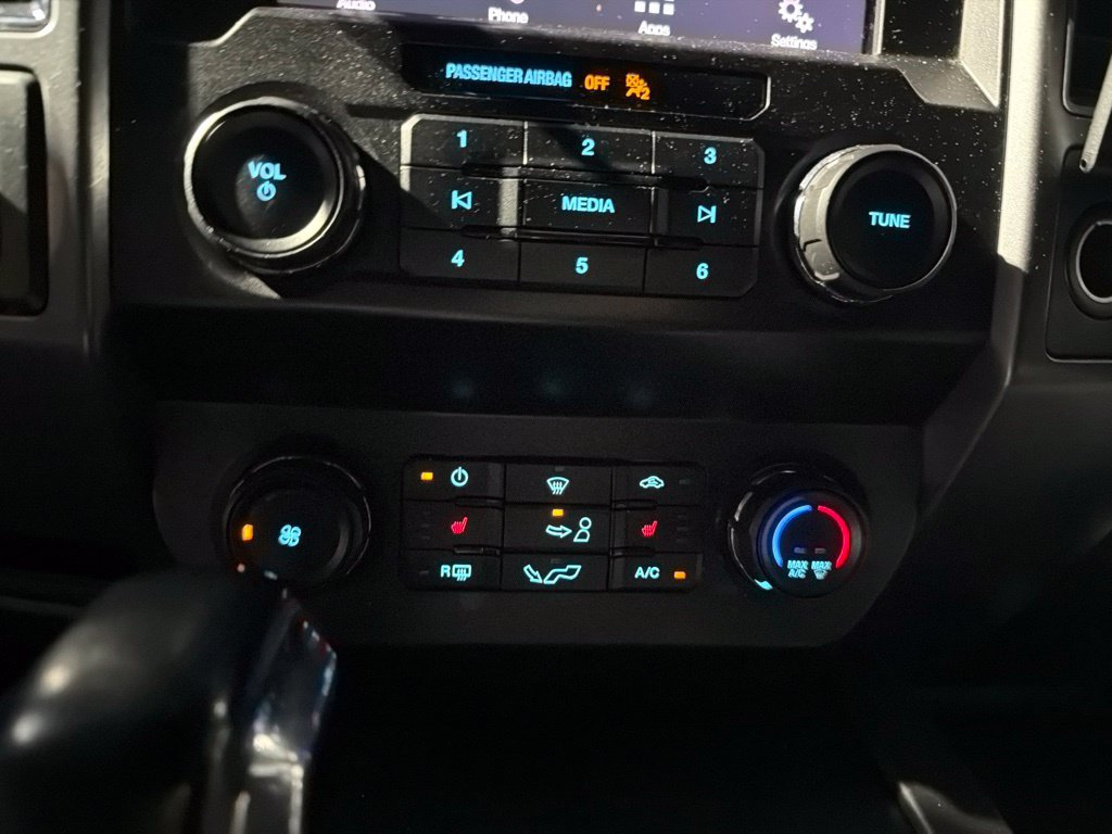 Used 2019 Ford F150 XLT w/ Equipment Group 302A Luxury AWD/4WD image 13