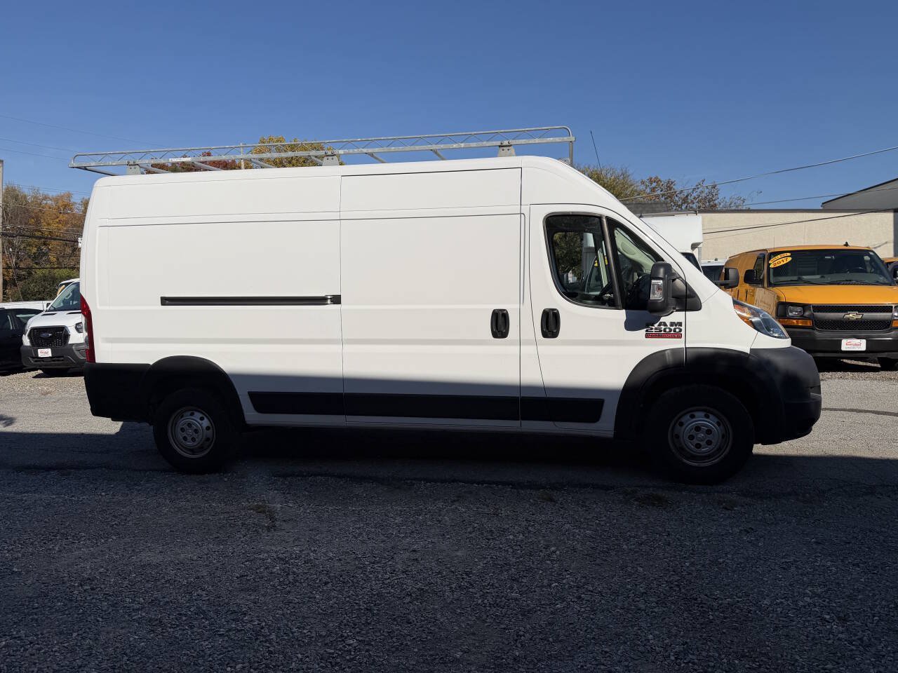 Used 2021 RAM ProMaster 2500 w/ Convenience Group FWD image 8