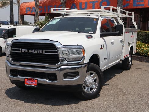 Used 2021 RAM 3500 Big Horn image 4