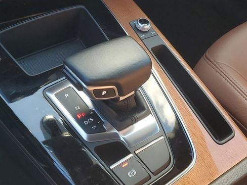 Used 2021 Audi Q5 2.0T Premium w/ Convenience Package image 33