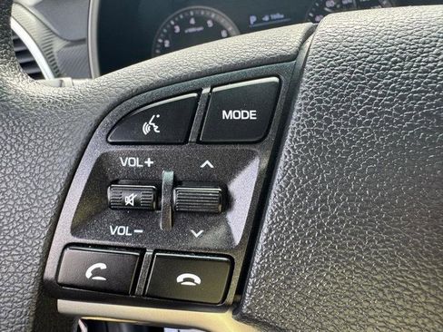 Used 2021 Hyundai Tucson SE image 17