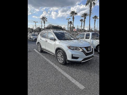 Used 2017 Nissan Rogue SV FWD image 57