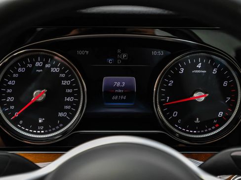 Used 2019 Mercedes-Benz E 300 image 17
