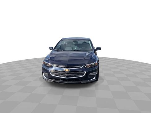 Used 2016 Chevrolet Malibu LT w/ Leather Package FWD image 3